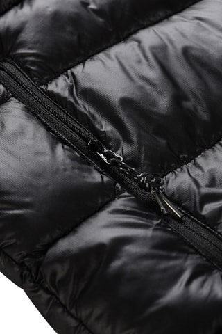 Blusão com capuz - Preto