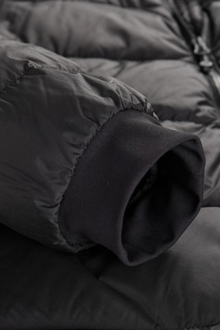 Blusão com capuz - Preto