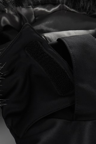 Corta-vento com capuz - Preto