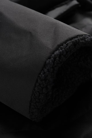 Parca com capuz - Preto