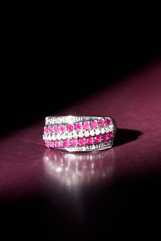 Ring Chemin des Rubis Witgoud, Diamanten en Robijnen