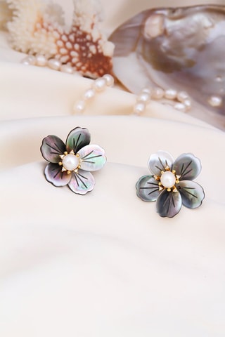 Boucles d'oreilles dorées à l'or fin jaune - Perles, zircons et nacre