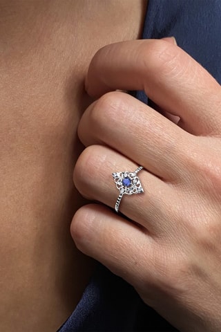 Bague - Or blanc, diamants et saphir