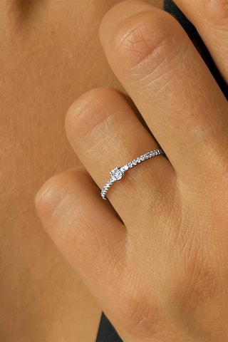 Bague - Or blanc et diamants