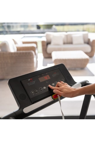 Passadeira MC-140 com suporte PC - Velocidade máxima 12 km/h - Até 120 kg