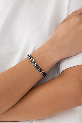 Armband. Zilverkleurig