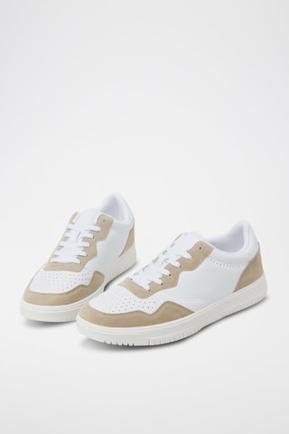 Sneakers - wit en crèmekleurig