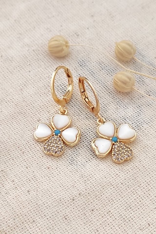 Boucles d'oreilles dorées à l'or fin jaune - Nacre et zircons