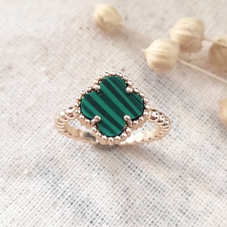 Bague réglable trèfle - Laiton doré & nacre verte
