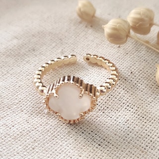 Bague réglable trèfle - Laiton plaqué or & nacre blanche