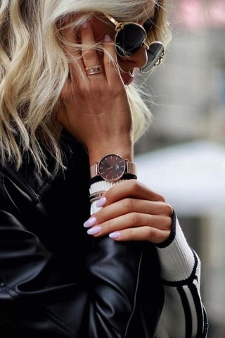 Montre à quartz en acier et plaqué or rose Petite Amber