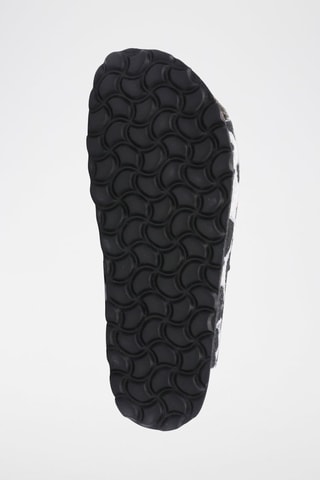 Mules Cru mesclado e preto