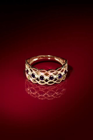 Ring Pianosa Geelgoud en Saffieren