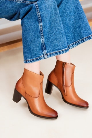 Bottines en cuir Ava  - Camel
