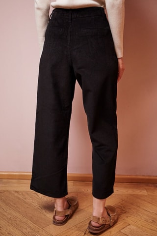 Calças direitas em veludo de cintura alta Pedro - Preto