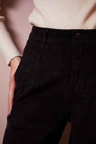 Calças direitas em veludo de cintura alta Pedro - Preto