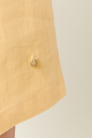 Vestido em linho - 
Amarelo