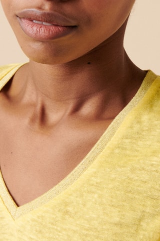 T-shirt em linho - 
Amarelo