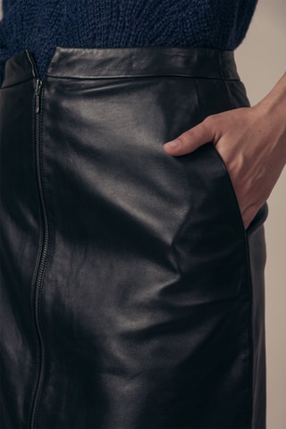 Saia direita de couro de cordeiro cintura alta Jorgia - Preto