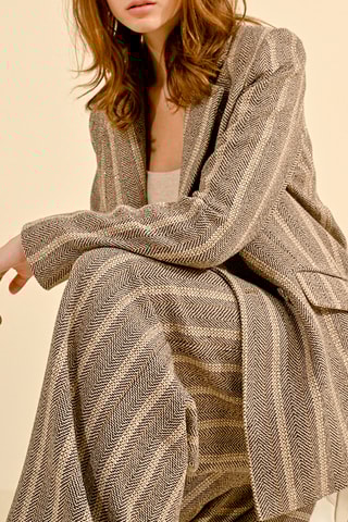 Blazer - Beige - Molly Bracken