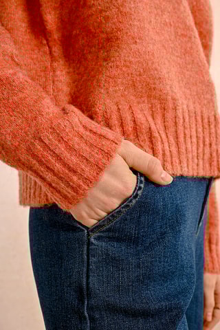Pull - Orange - Molly Bracken