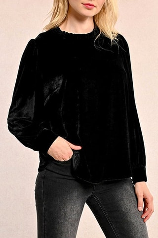 Pull - Noir - Molly Bracken