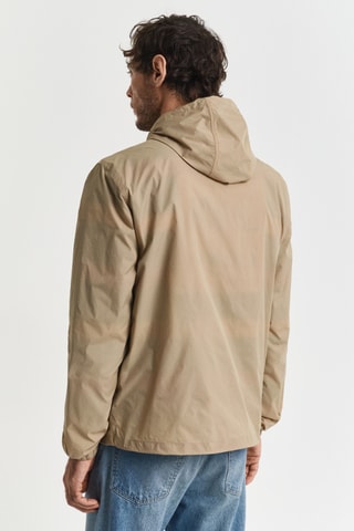 Corta-vento com capuz - Bege