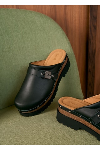 Sabots en cuir Cindy Cork - Noir