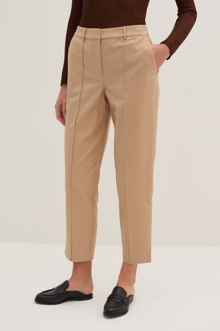 Calças corte cenoura 7/8 - Bege