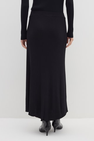 Saia comprida - Preto