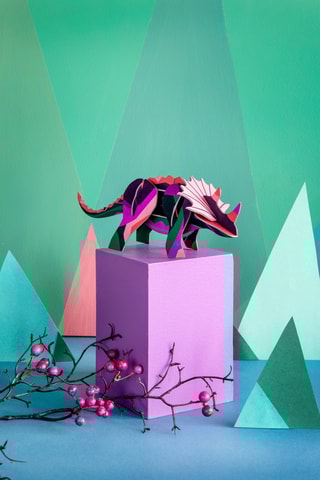 Figura Triceratops - Violeta e preto