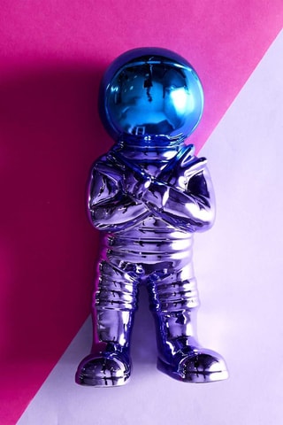 Escultura de astronauta - 15,5 x 11 x 33 cm