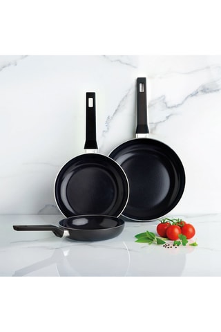 3 poêles revêtement céramique Carbone Pro - 20/24/28 cm - 1/2/2,5 l