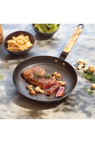 Poêle en fonte - 28 cm