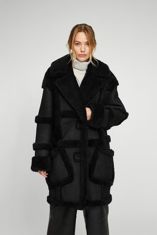 Manteau en peau lainée de mouton - 
Noir