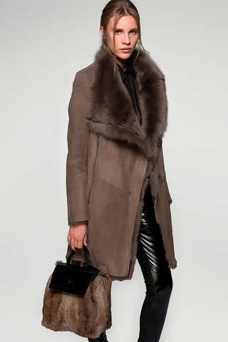Manteau en peau lainée de mouton - 
Marron