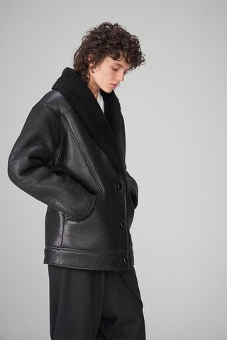 Manteau en peau lainée de mouton - Noir