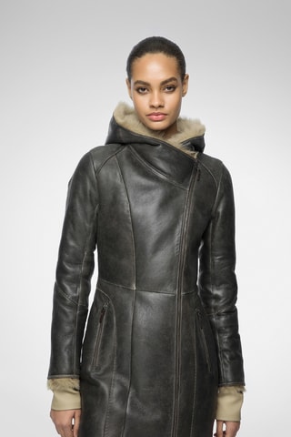 Manteau à capuche en peau lainée de mouton - Beige et noir