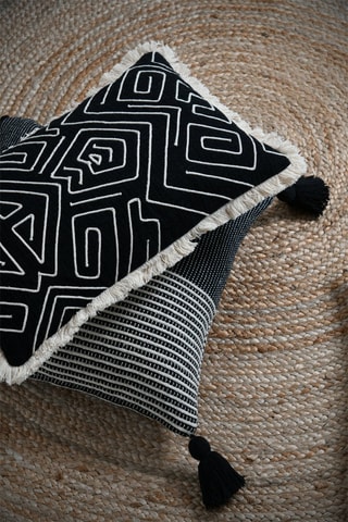 Almofada Dahan - Preto e cru - 30 x 50 cm