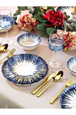 Service en porcelaine - 12 pièces