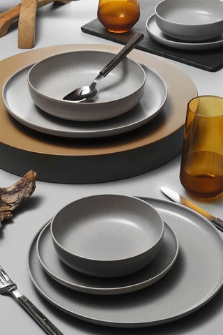 Service en porcelaine - 16 pièces