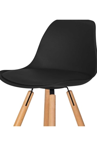 Tabourets de bar Oslo assise matelassée noire et pieds bois - lot de 2