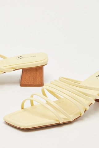 Mules à talons - Jaune