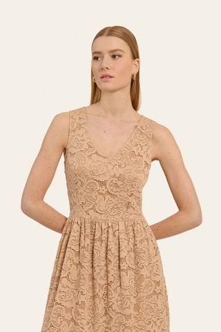 Vestido evasé de encaje - Beige