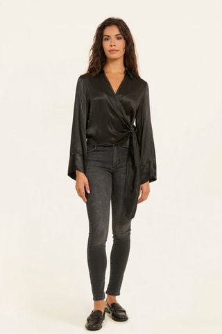 Blusa cruzada - Negro