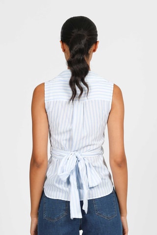 Camisa - Blanco y celeste