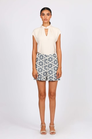 Short - Azul marino y blanco