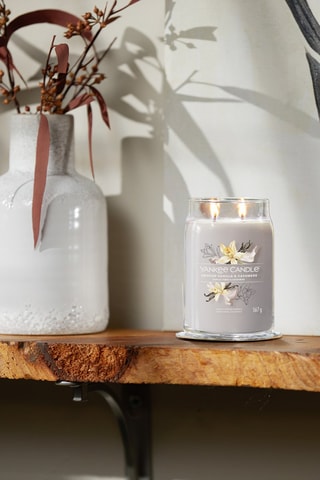 Bougie parfumée jarre grand modèle Signature - Vanille fumée & cachemire
