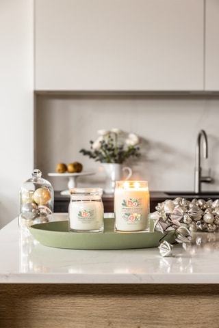 Bougie parfumée jarre moyen modèle Signature - Epicéa et Pamplemousse