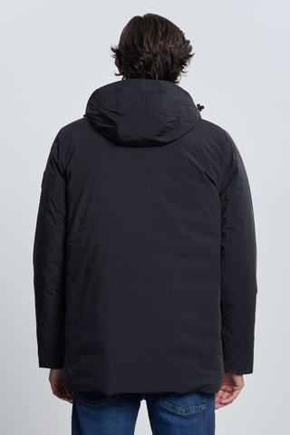 Parca com capuz - Preto